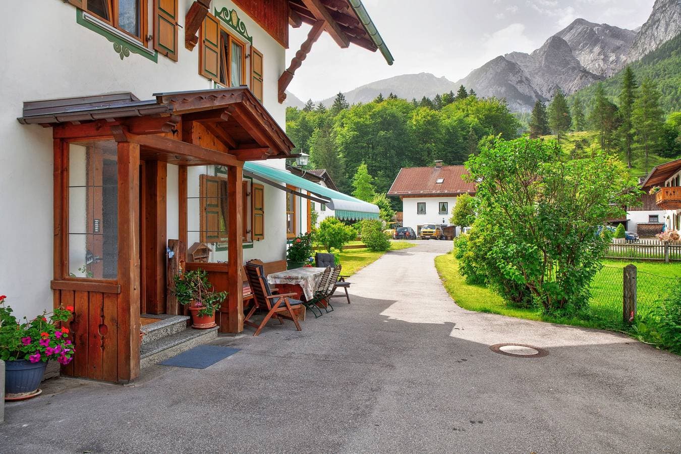Foto 8 von 31: Ferienwohnung "Alpspitze" mit Bergblick, Balkon und WLAN