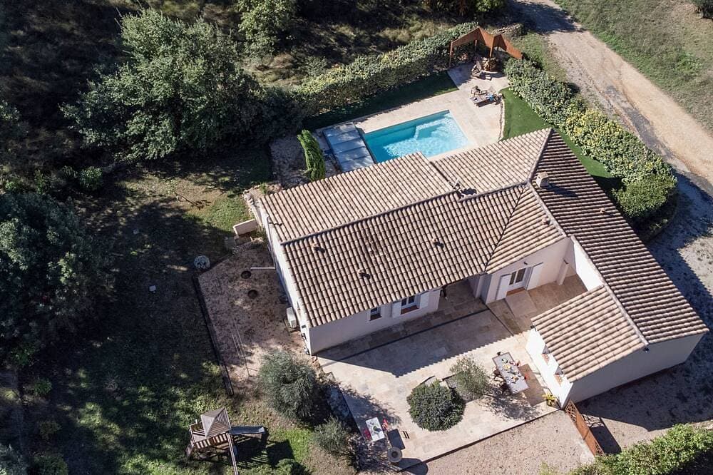 Foto 13 von 30: Ferienhaus mit Klima, Schwimmbad und Dorfnähe