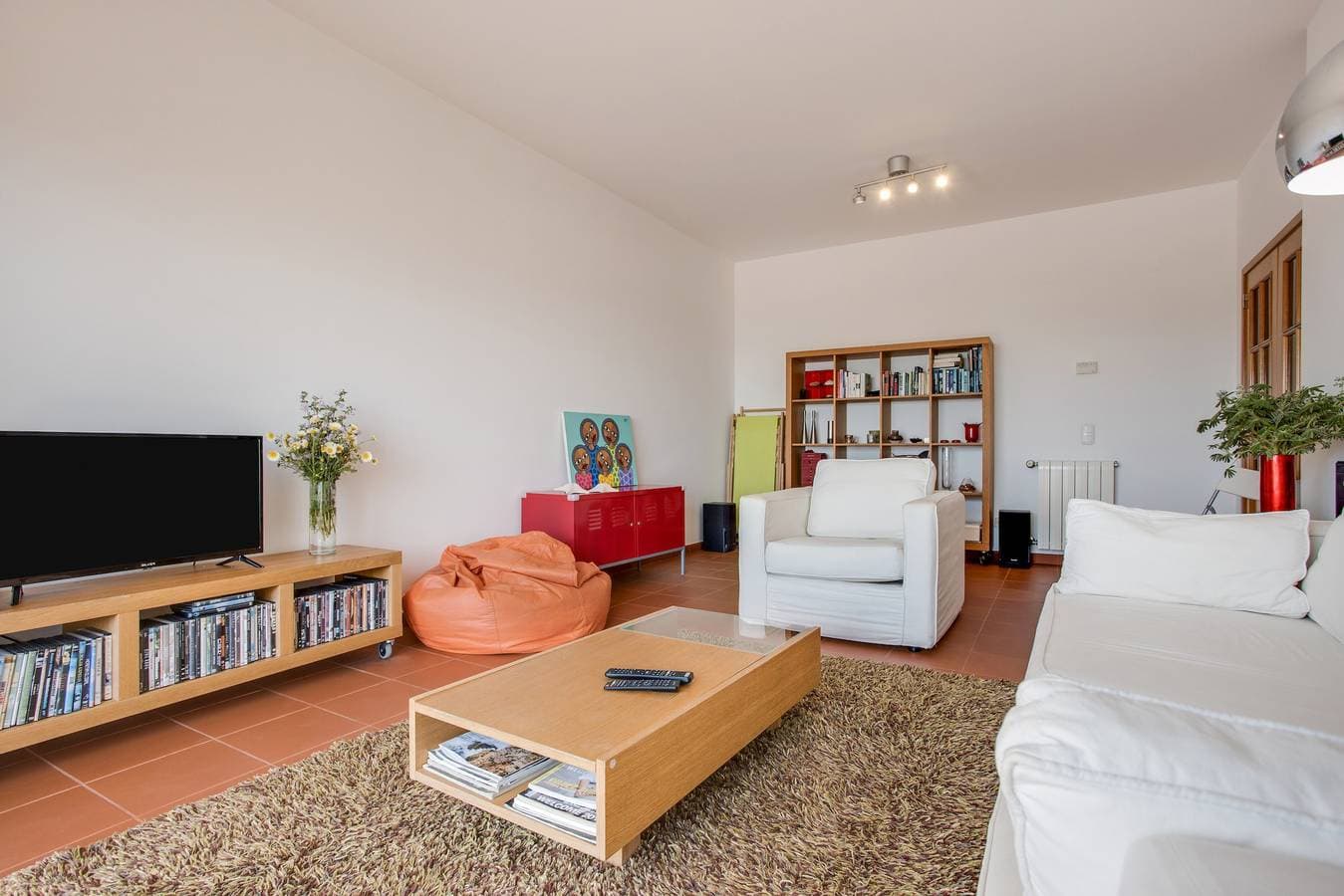 Foto 9 von 27: Meia Praia Beach Apartment mit Meerblick, Pool, WLAN, Balkon und Garten