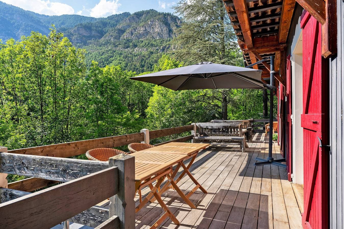 Foto 12 von 45: Chalet La Coste – Französische Alpen mit Bergblick, privater Terrasse und WLAN