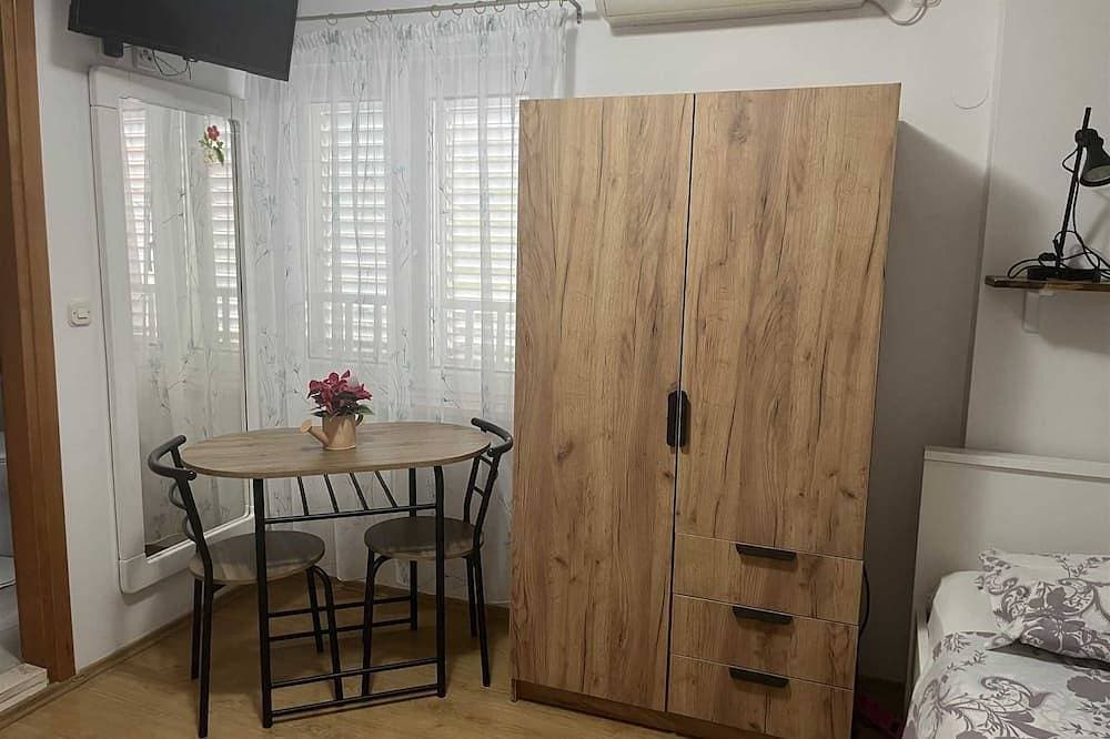 Foto 2 von 17: Matana Pomena - Studio mit Parkblick