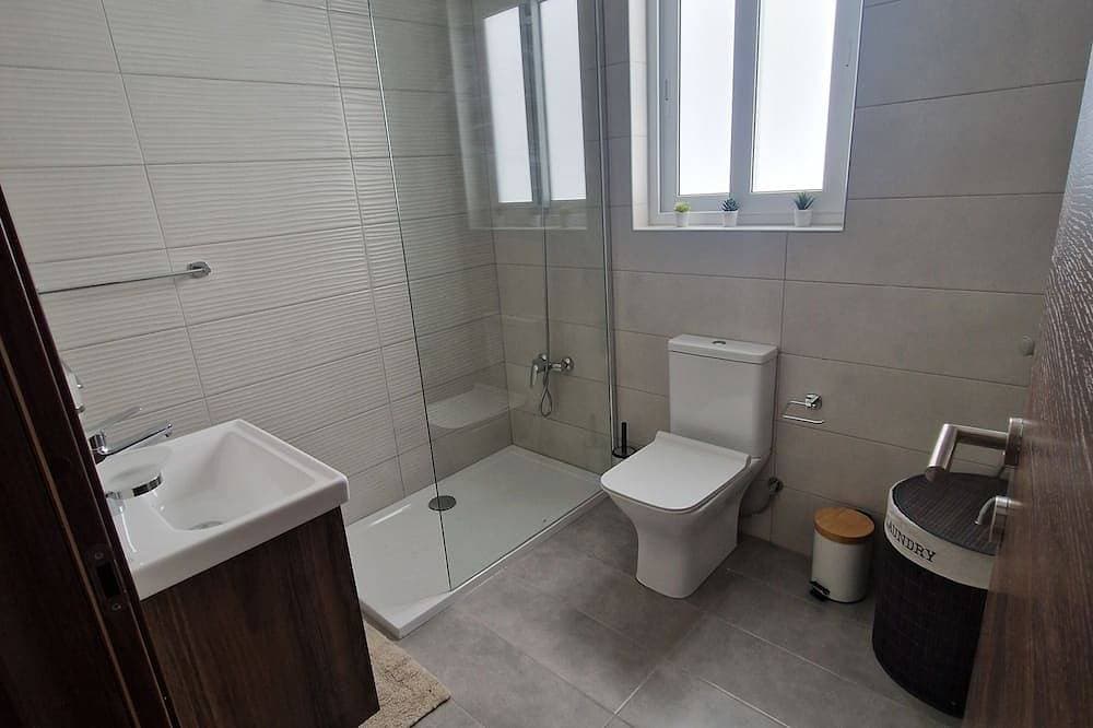 Foto 8 von 23: Centrally Located 3Br Sea View by Bus Terminus