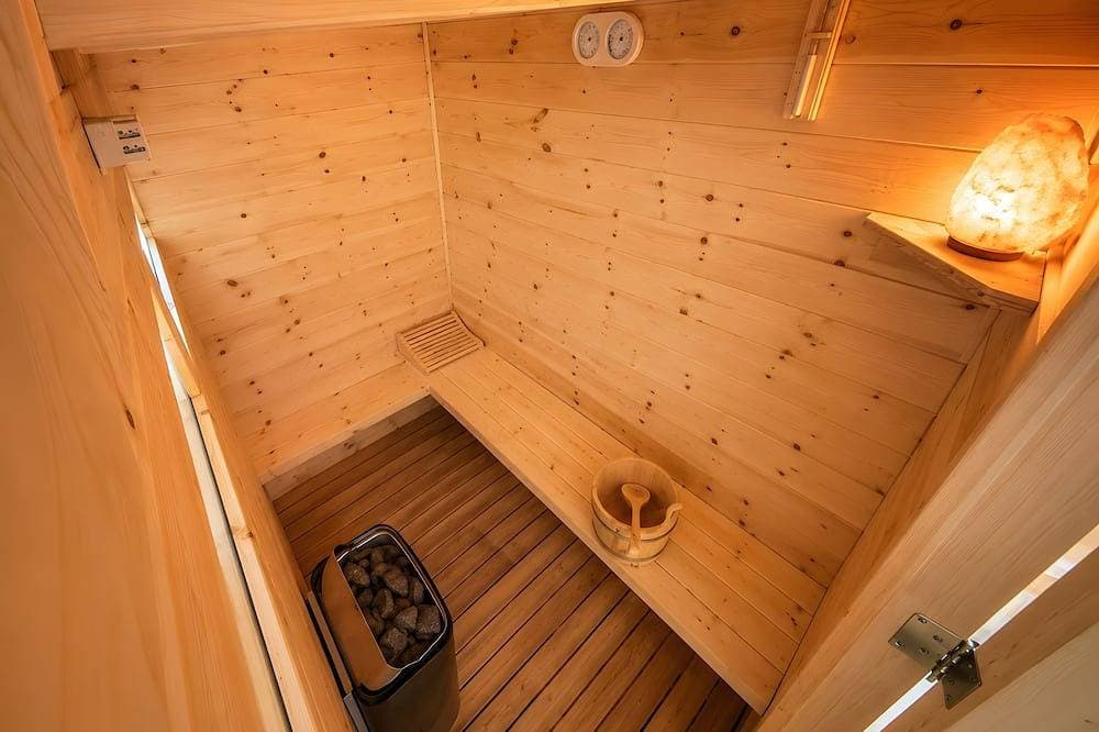 Foto 10 von 21: Zimmer „Camera Genziana“ mit Bergblick, WLAN und Klimaanlage