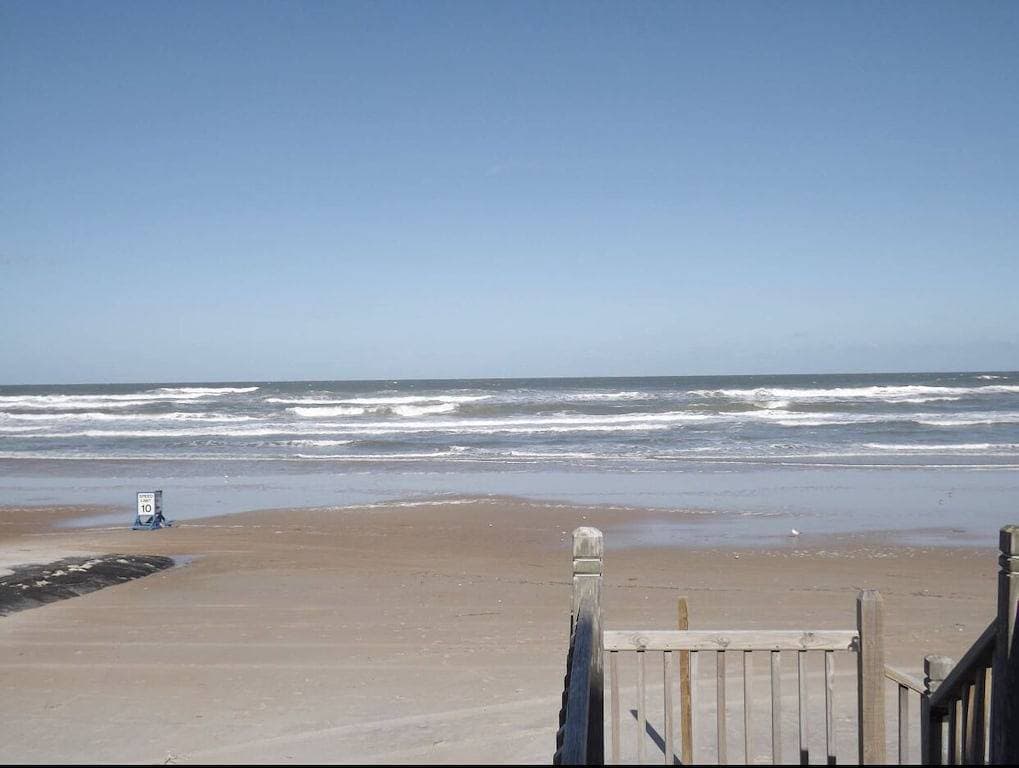 Foto 3 von 45: Ormond Beach Oceanfront Get-Away Effizienz Studio
