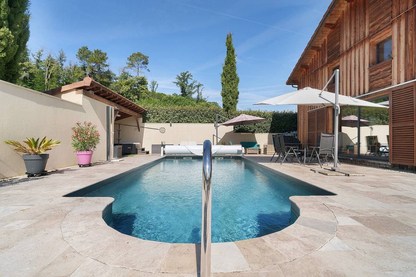 Foto 4 von 35: Gästezimmer „Le Séchoir de Saint Vincent - Enéa“ nahe Sarlat – Pool, WLAN, Klimaanlage