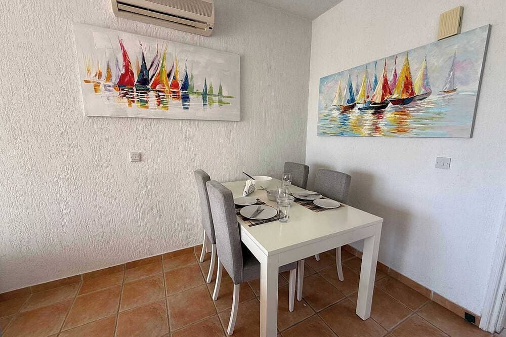 Foto 13 von 21: Limnaria | Large 1Br Sunny Apt | Amazing Pool Views