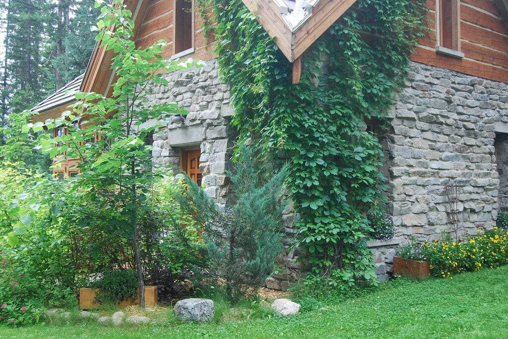 Stone Gatehouse in Mt. Robson Park in der Nähe von Jasper Nat. Park, Ab 1
