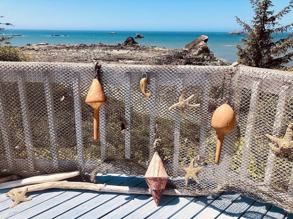 Foto 9 von 48: Oceanfront Bluff Home - Whale Watching, Redwoods, Wood Stove & Pet Friendly