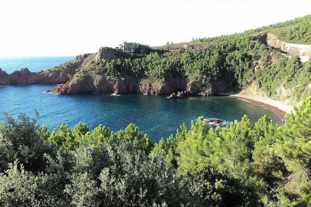 Foto 12 von 30: Studio Voll Charme 28m2 Terrasse 22m2 Panoramasee / Massif Von Esterel