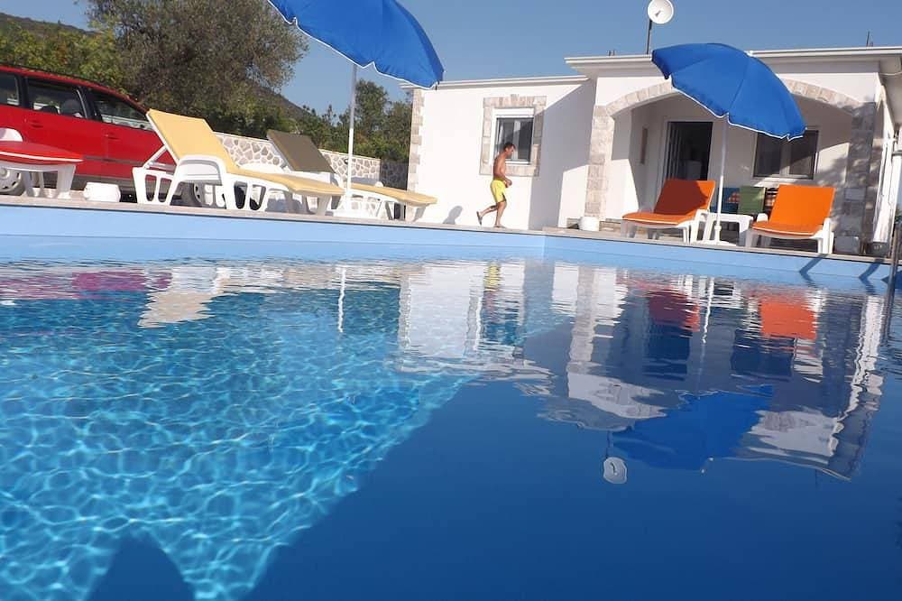 Vila Rogač Mrkovi Luštica 1
