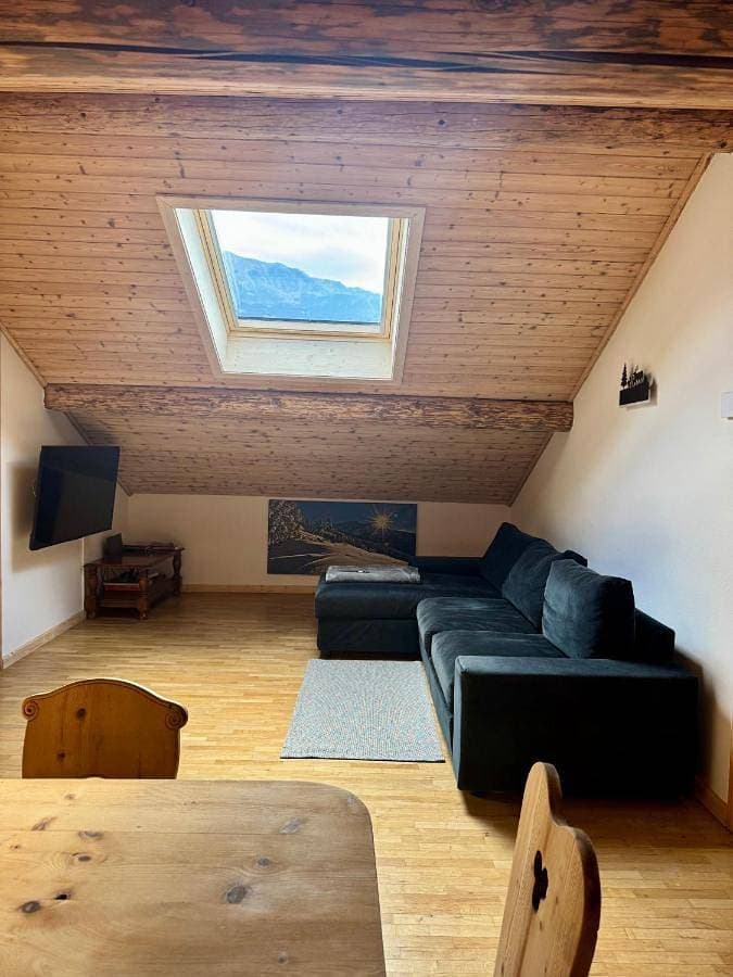 Foto 2 von 42: Two-Bedroom Apartment