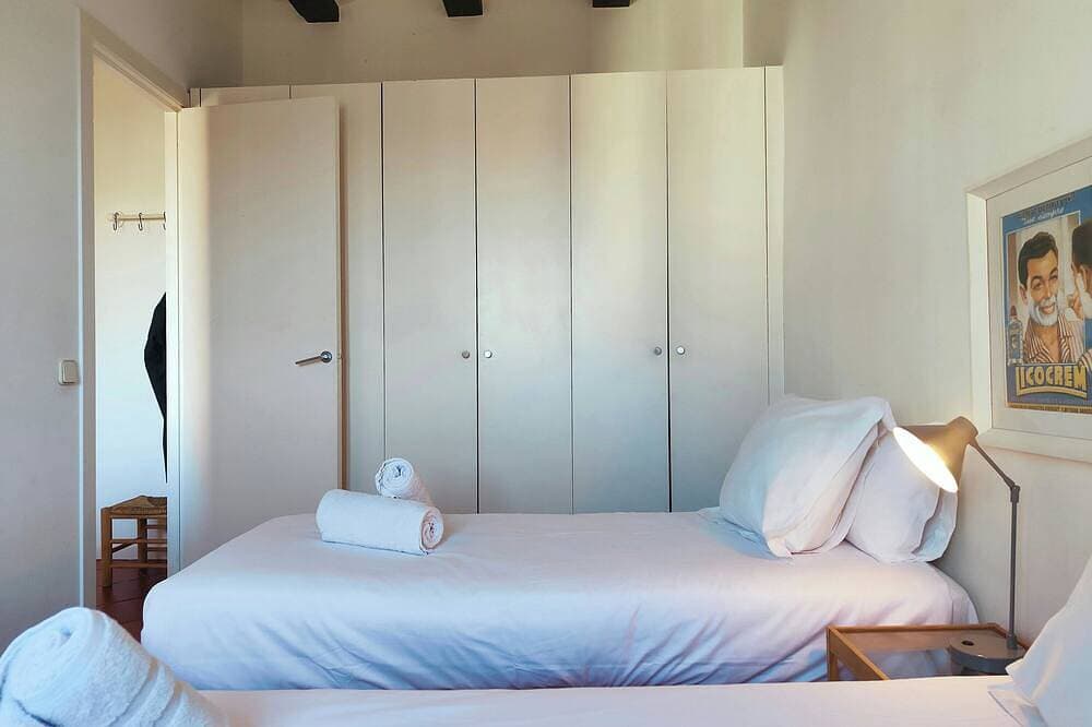 Foto 5 von 16: Sunny, Central & Tranquil. 1br. Plaça Catalunya Rb