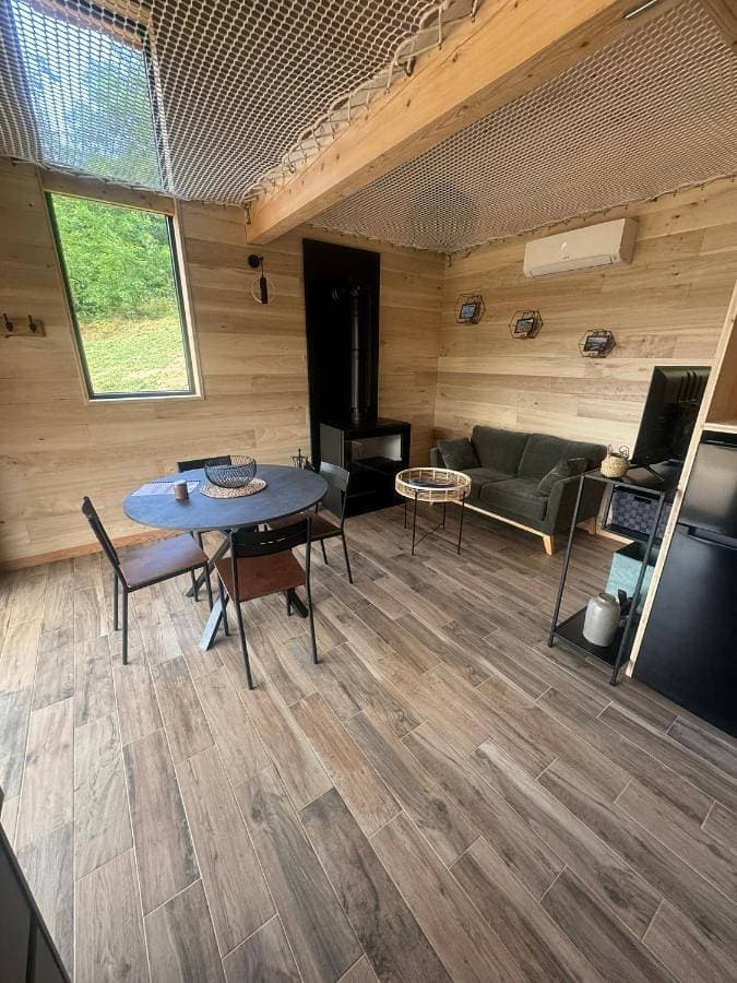 Foto 2 von 15: Two-Bedroom Chalet