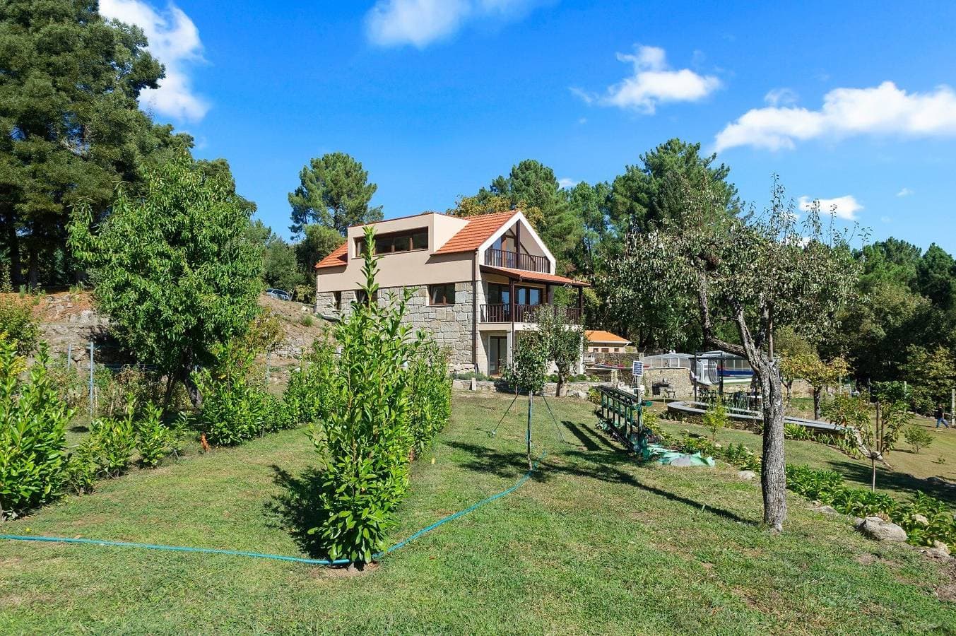 Foto 9 von 25: Bed and Breakfast 'Piso Lua' mit Bergblick und beheiztem Pool