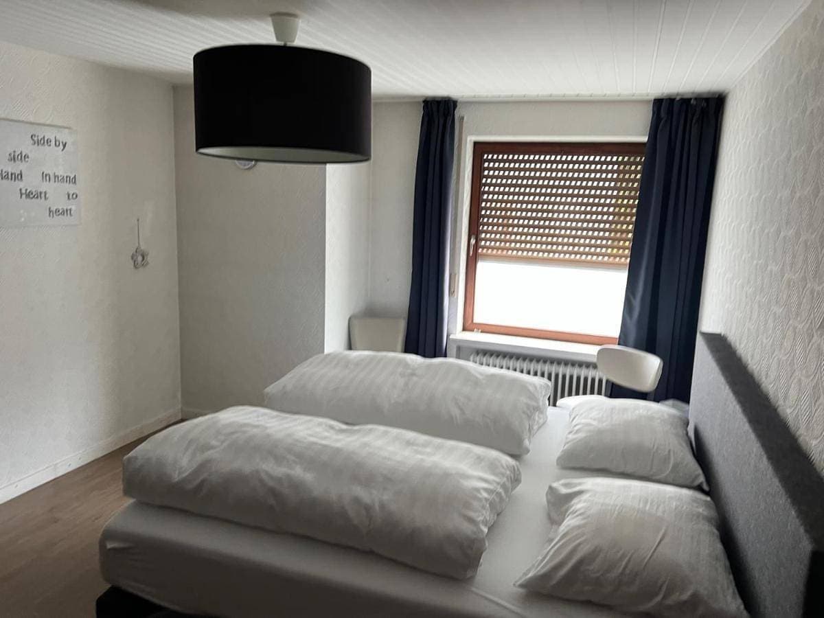 Foto 2 von 8: Large Double Room