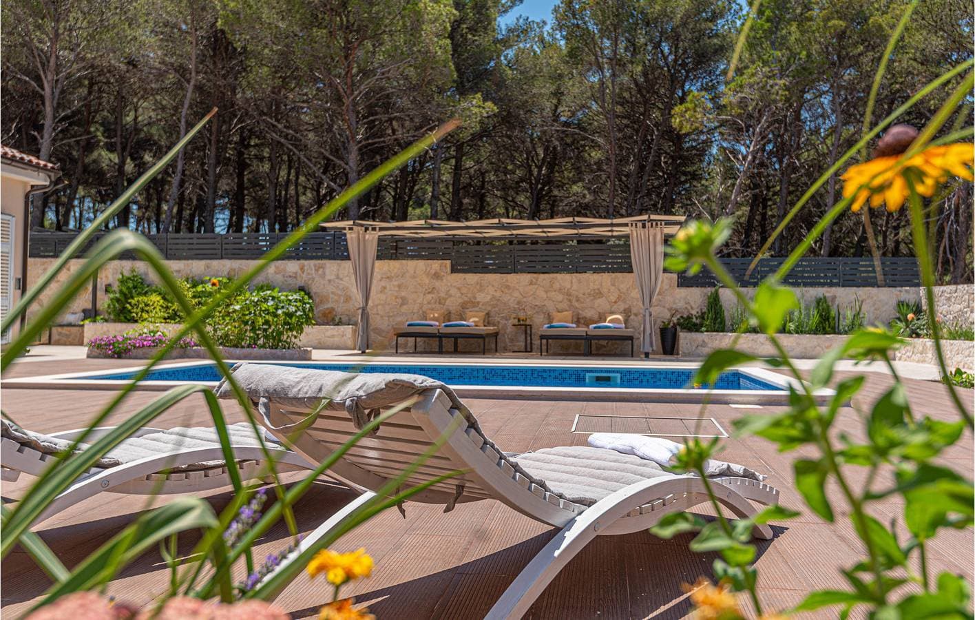 Foto 7 von 44: Gemütliche Ferienwohnung in Küstennähe mit Pool und Terrasse, 1,5 km von Zaboric entfernt