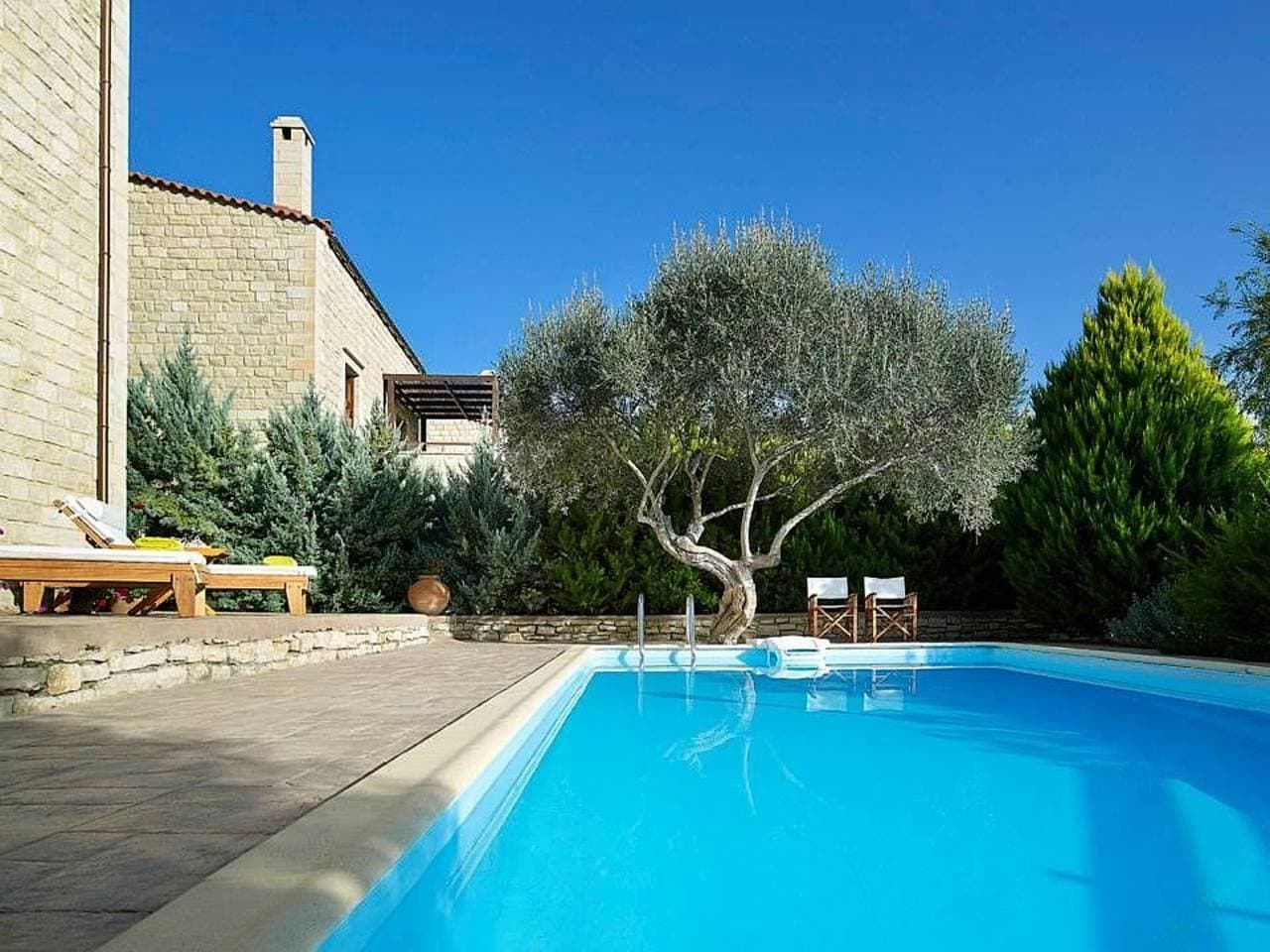 Foto 13 von 27: Luxury Crete Villa | Villa Kyveli | private Pool | Beautiful Interior | 3 Bdr |  Rethymno