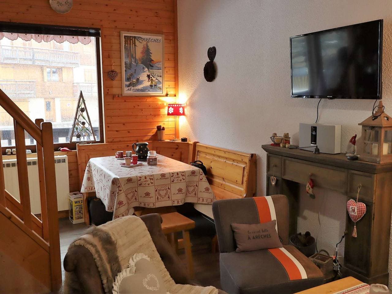 Foto 10 von 16: Gemütliches und sonniges 27m² Studio mit Mezzanin, voll ausgestattet für 2/3 Personen, nahe Skigebiet
