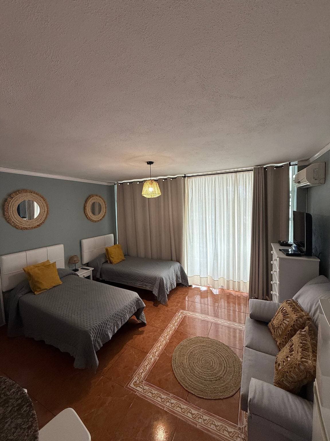 Foto 13 von 14: Ferienwohnung 'Sol Y Playa' mit privater Terrasse, WLAN und Klimaanlage