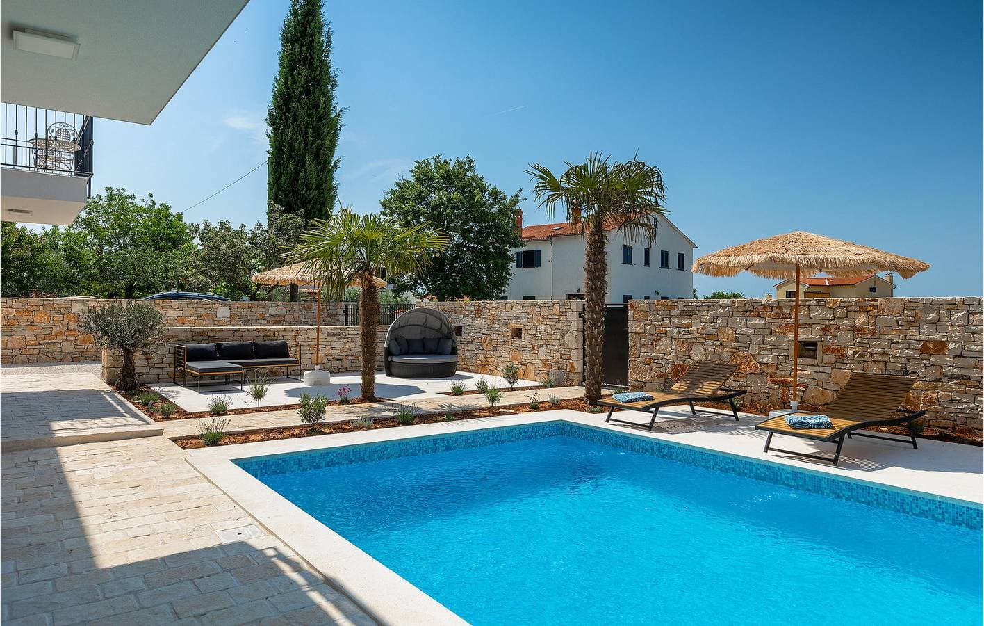 Foto 13 von 60: Charmante 2-Zimmer-Wohnung mit Pool und Garage – WLAN und Klimaanlage inklusive!