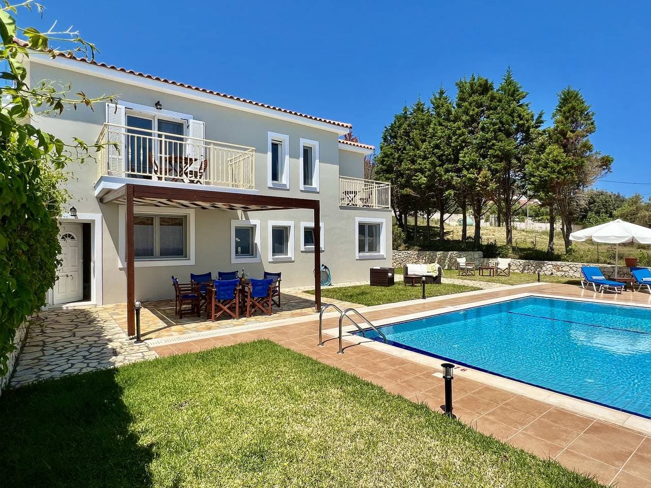 Foto 13 von 41: Villa Korfos