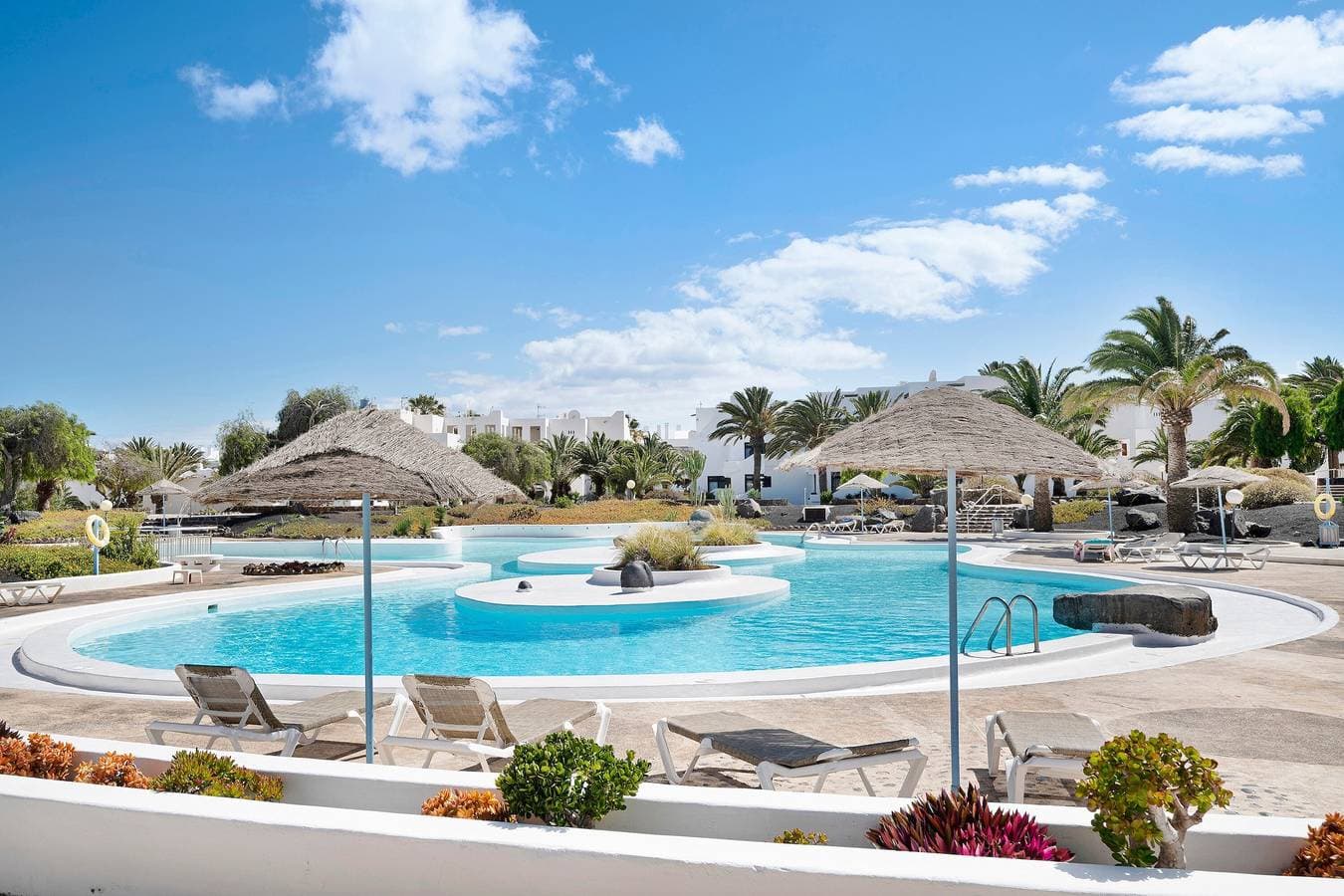 Foto 2 von 23: Studio Calimar Los Molinos mit Pool, WLAN und Terrasse