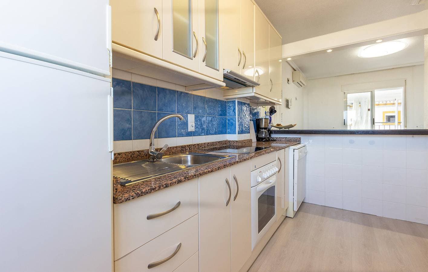 Foto 6 von 23: Gemütliches 70 qm Apt mit Pool, Terrasse und WiFi