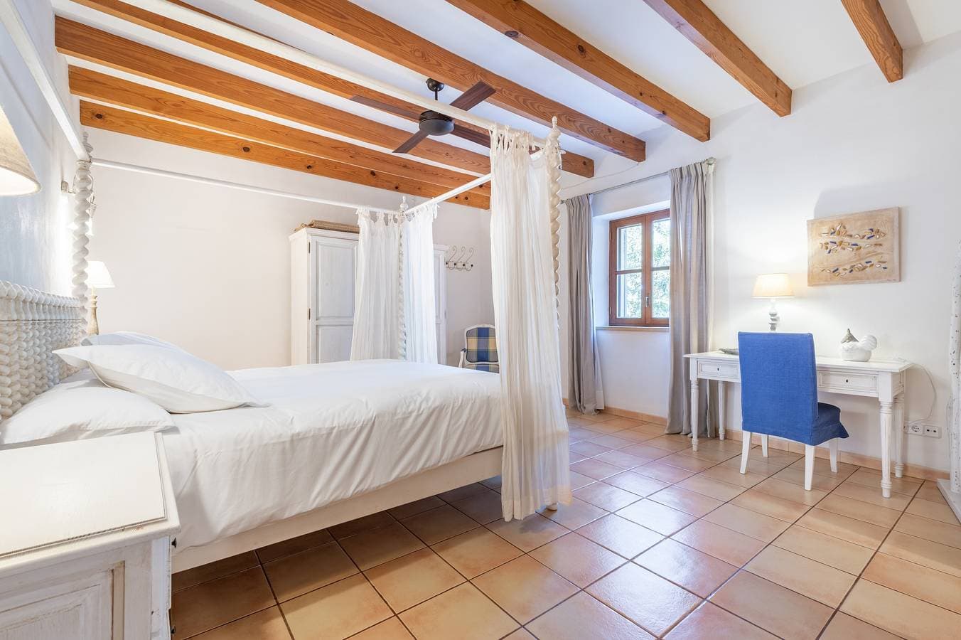 Foto 13 von 26: Villa 'Es Lledoner 3' mit Bergblick, Gemeinschaftspool und WLAN