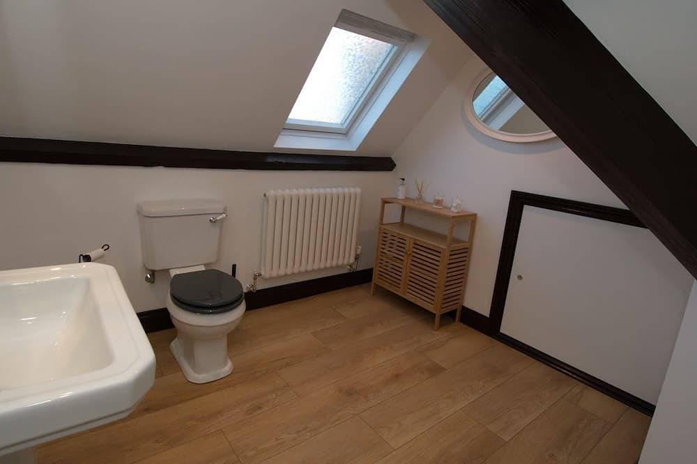 Foto 7 von 18: 2nd floor modern flat in large Edwardian house ten minutes’ walk from railway