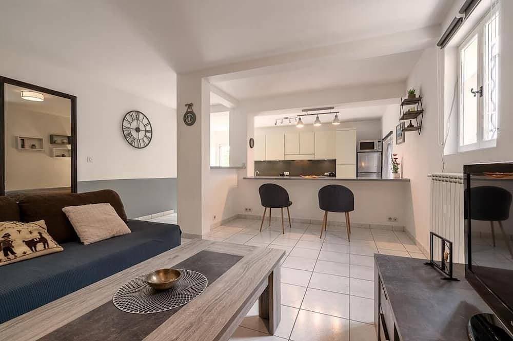 Foto 13 von 21: Ground floor with beautiful garden and view
