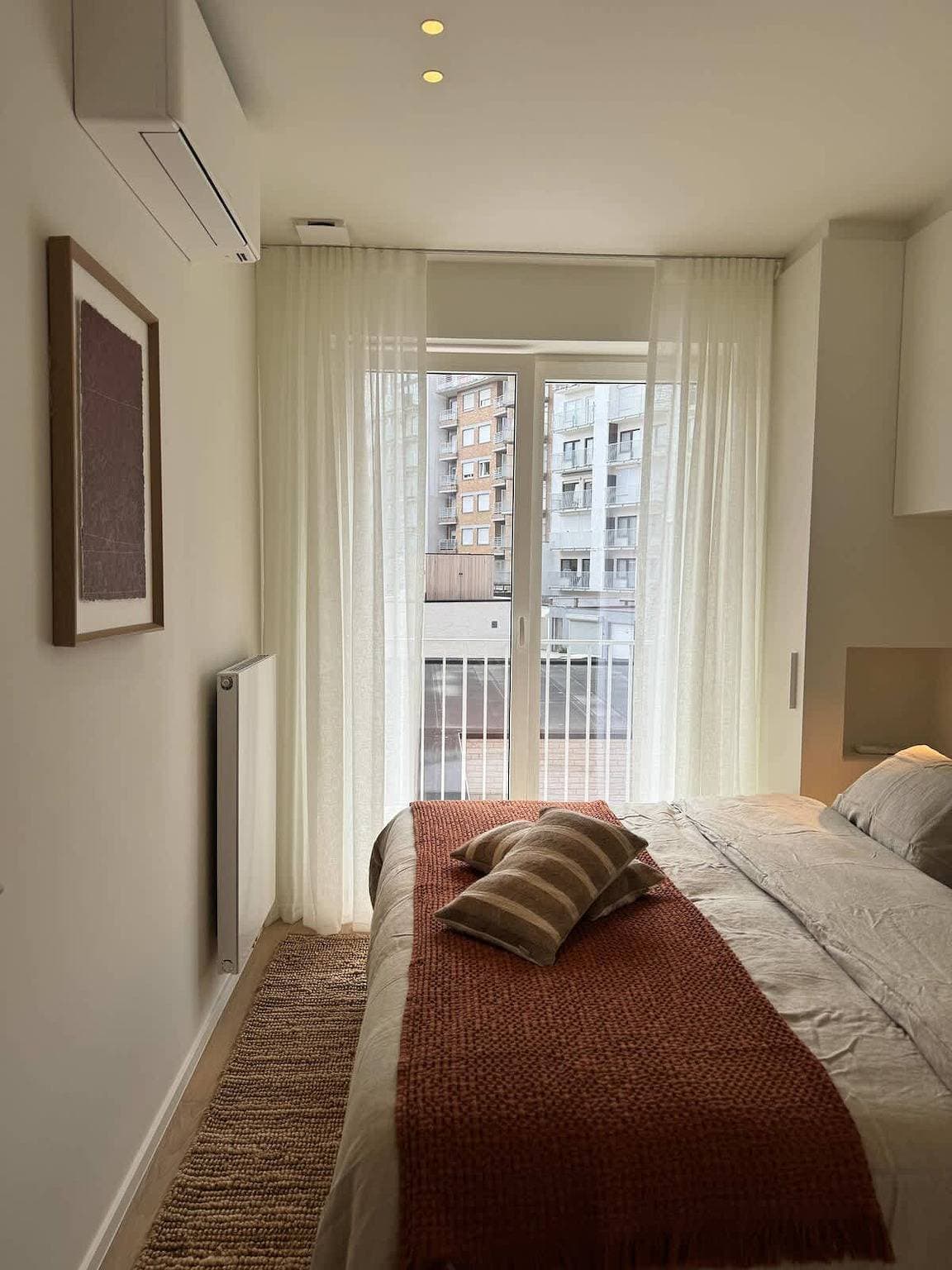 Foto 7 von 17: Apartment w/ beach access & balcony