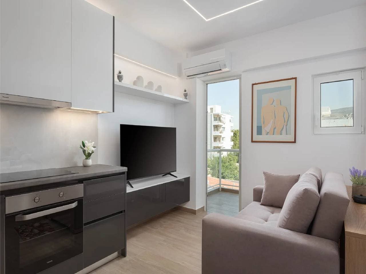 Foto 10 von 26: Modern Athens Apartment | Apartment Luxe | 1 Bedroom | Balcony