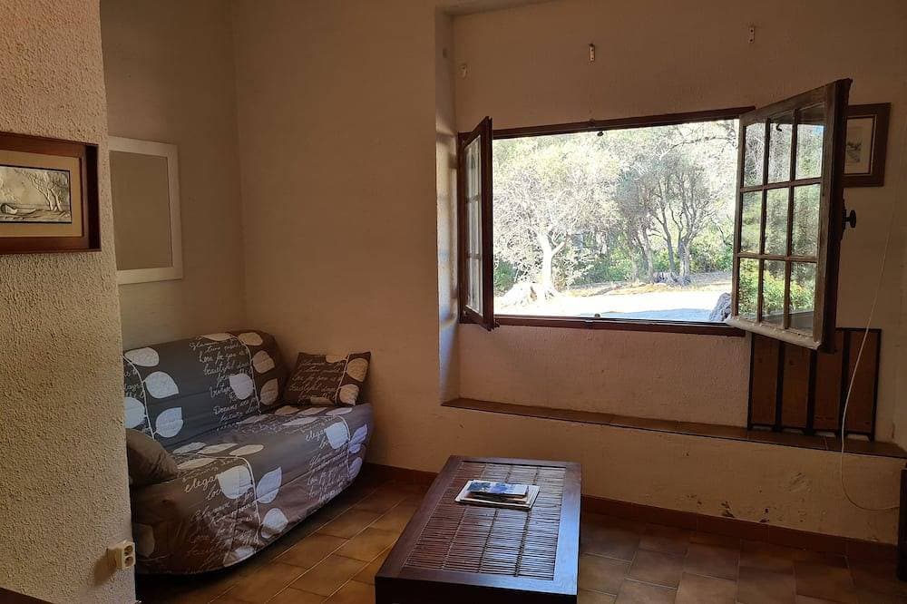 Foto 5 von 30: Provenzalisches Ferienhaus umgeben von Olivenbäumen für Liebhaber von Ruhe und Natur.