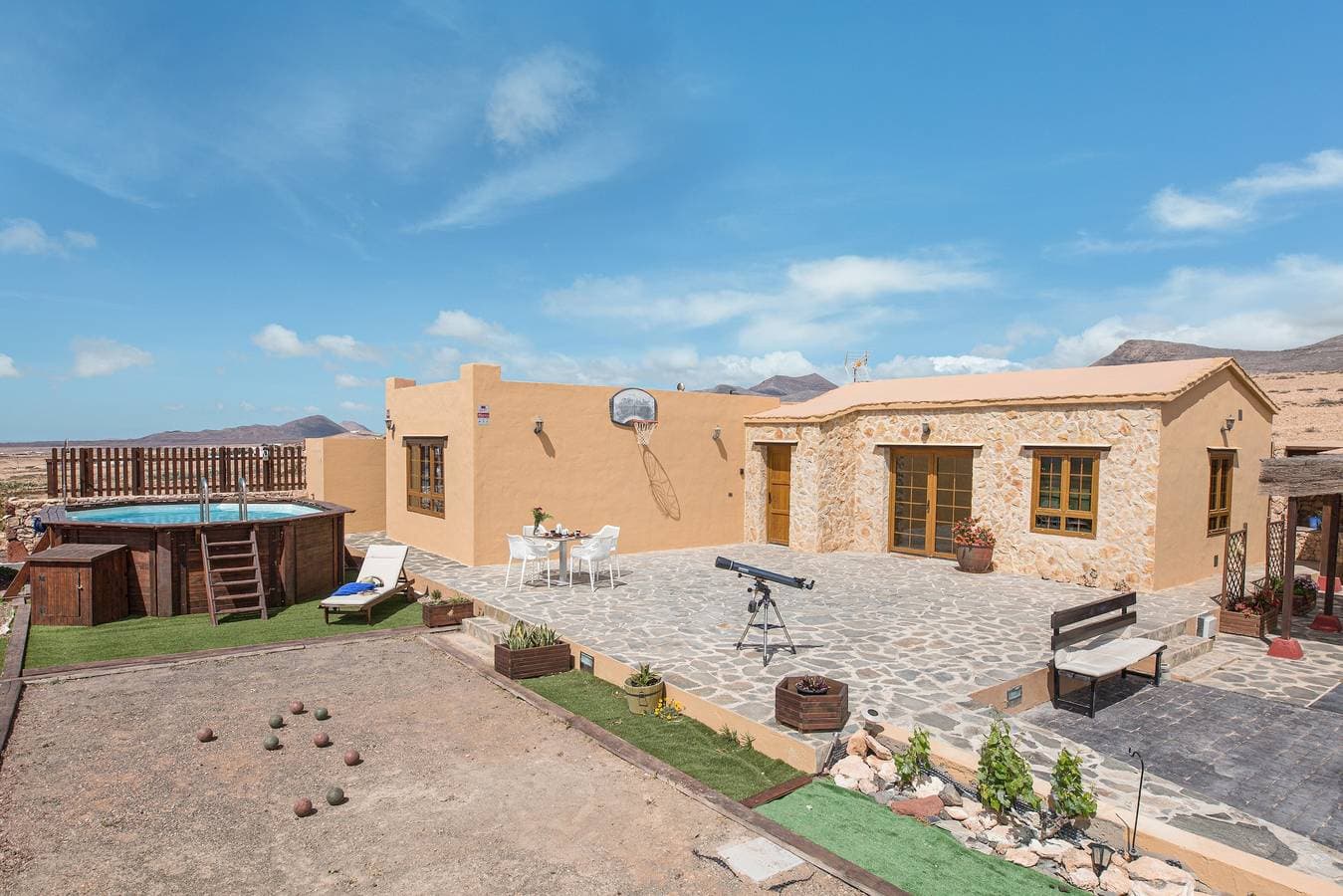 Foto 4 von 28: Villa "La Vista de Tefía" mit Bergblick, Pool, WLAN, Terrasse & Garten