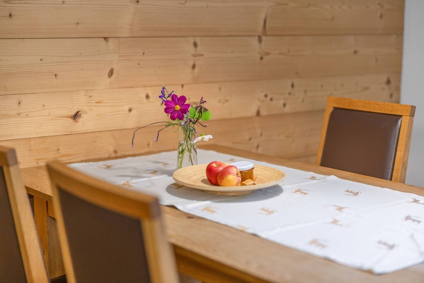 Foto 9 von 40: Ferienwohnung 'Kanisfluh' mit Gemeinschaftsgarten und Wi-Fi