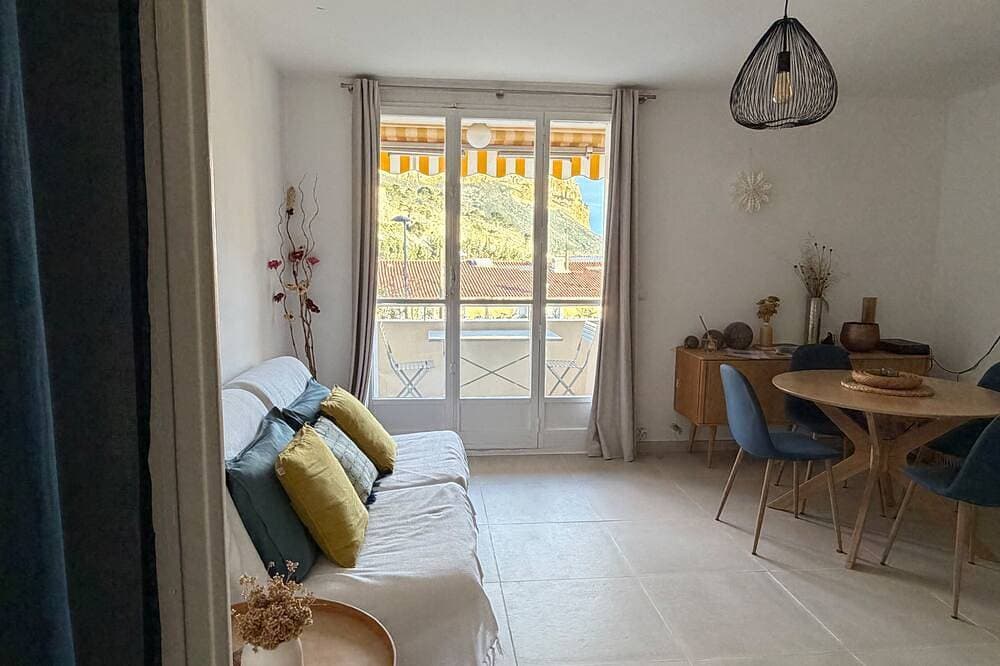 Foto 7 von 18: Neu Cassis Wohnung im Hafen, hinter dem Hafen, schöne Aussicht und Parki