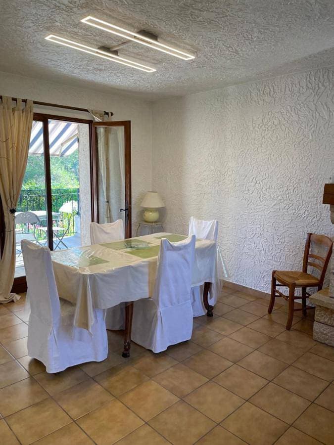Foto 2 von 15: Two-Bedroom Apartment