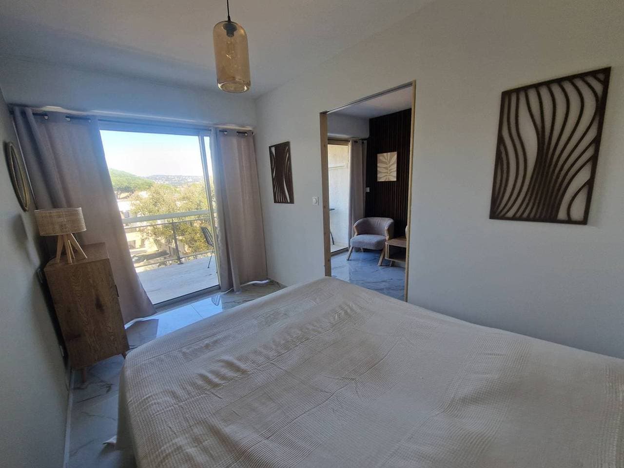 Foto 11 von 15: Charmante Wohnung in Cavalaire-sur-Mer mit Terrasse