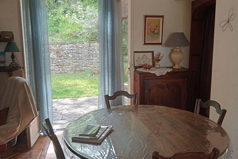Foto 12 von 13: Quiet house with garden Montignac Lascaux