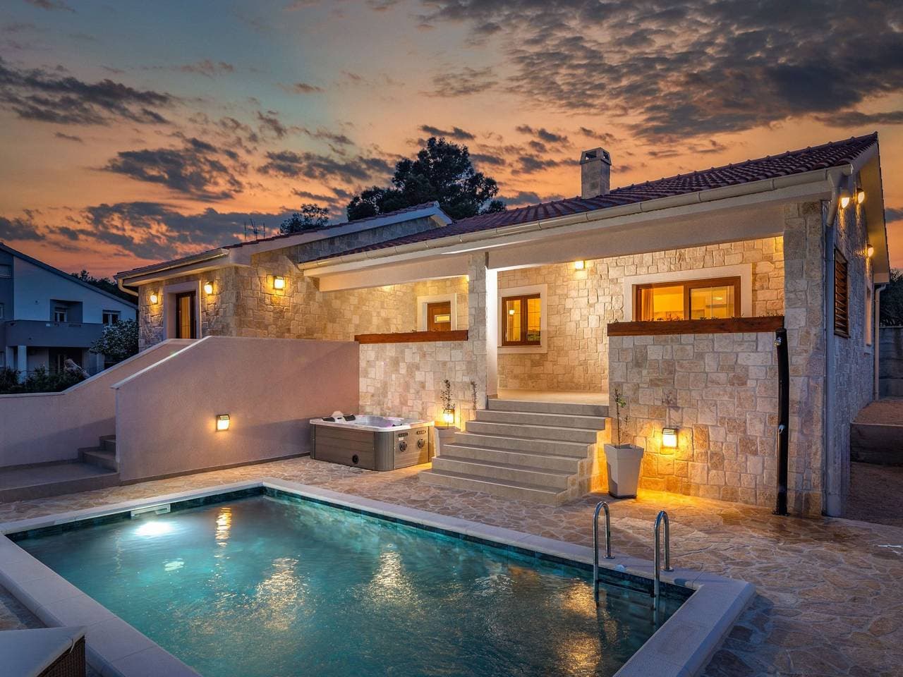 Villa Alora 1