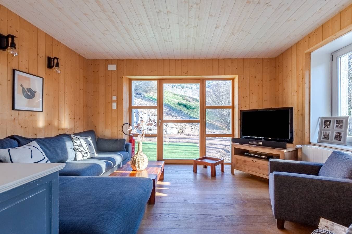 Foto 2 von 18: Ferienhaus für 14 Personen mit Terrasse