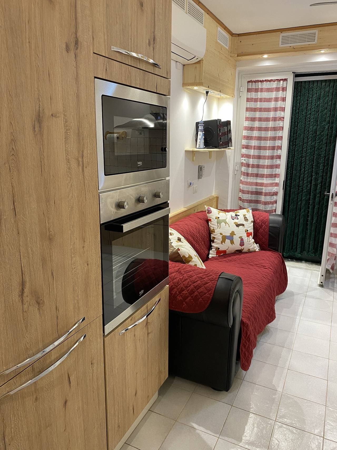Foto 7 von 32: Ferienwohnung für 3 Personen mit Pool