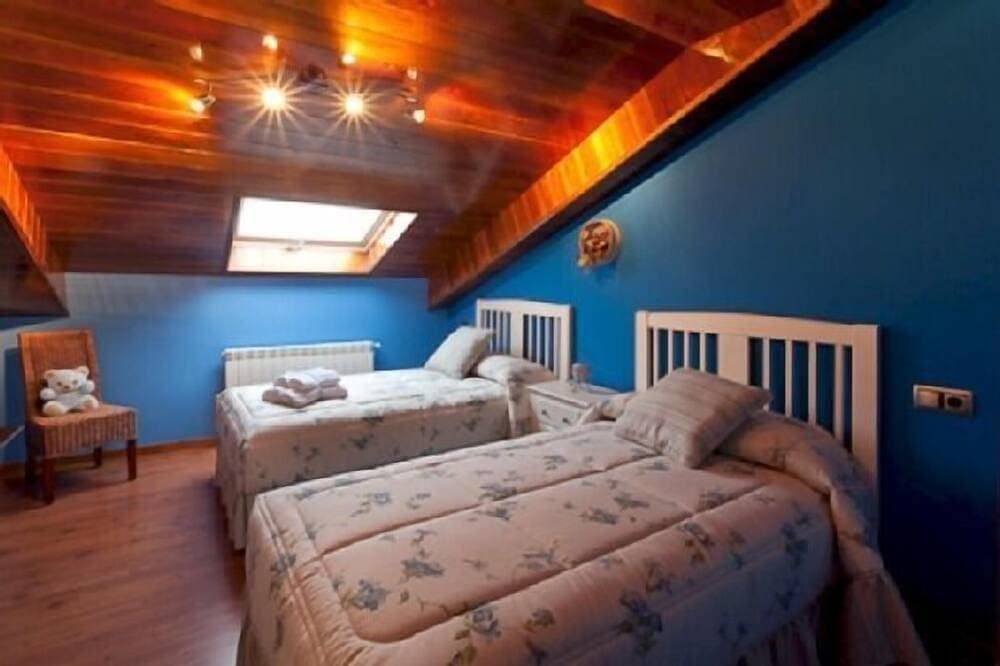 Foto 5 von 30: Ferienwohnung El Llombo (As Covas) für 4 Personen