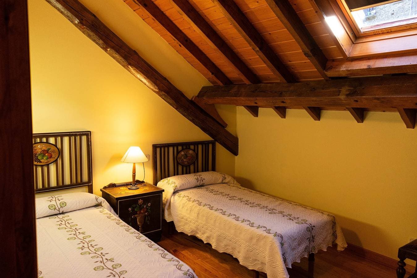 Foto 4 von 12: Ferienwohnung 'Kabila Enea 1' mit Bergblick, Privatem Garten und Wi-Fi