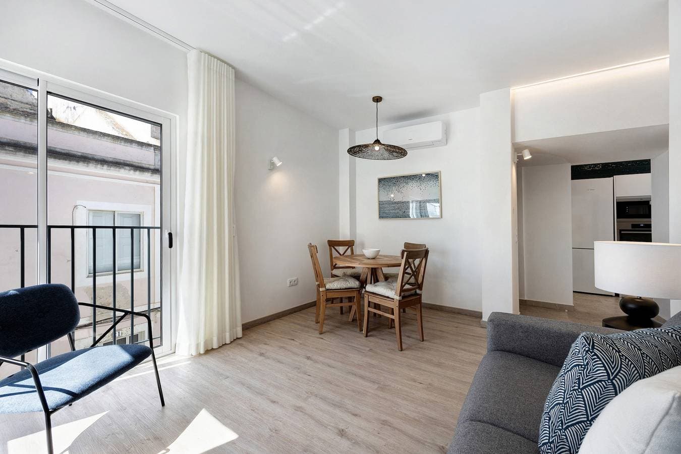 Foto 4 von 22: Ferienwohnung 'Old Town Apartments City View' mit Balkon, WLAN und Klimaanlage