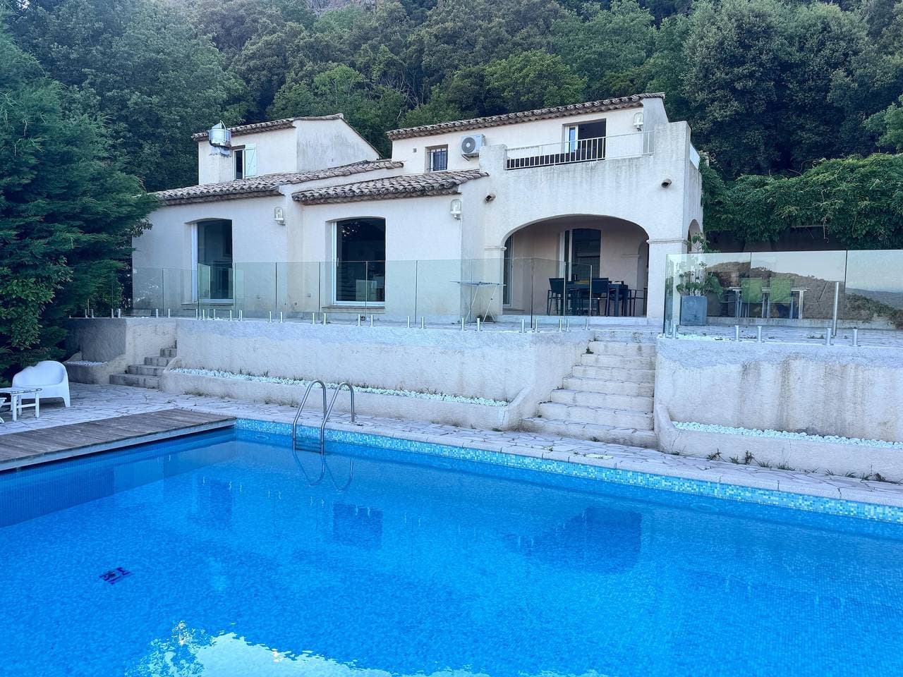 Villa mit Meerblick und beheiztem Privatpool 1