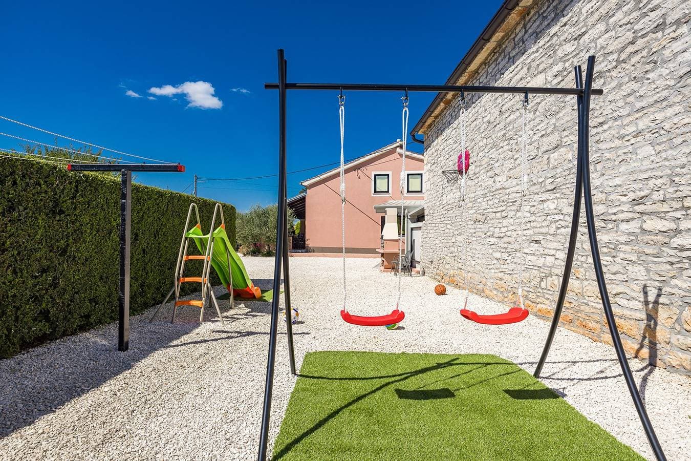 Foto 13 von 46: Schönes Haus mit Privatpool und großem Hof