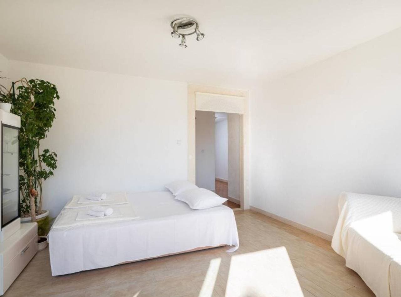 Foto 11 von 37: Apartment Adriatic Pearl - One Bedroom Apartment with Balcony and Sea View