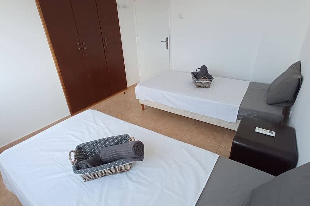 Foto 9 von 18: Umm Haram whole apartment · 5 min walk to the Beach! Netflix & fast Internet