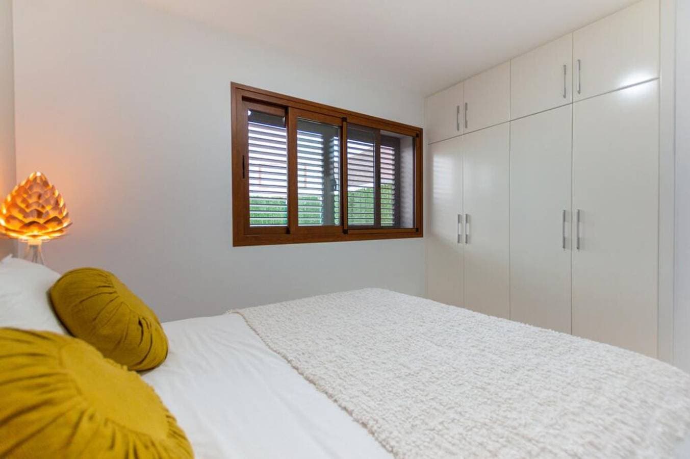 Foto 12 von 27: Ferienwohnung "Eclipse" mit Bergblick, Whirlpool, WLAN, Klimaanlage und Terrasse
